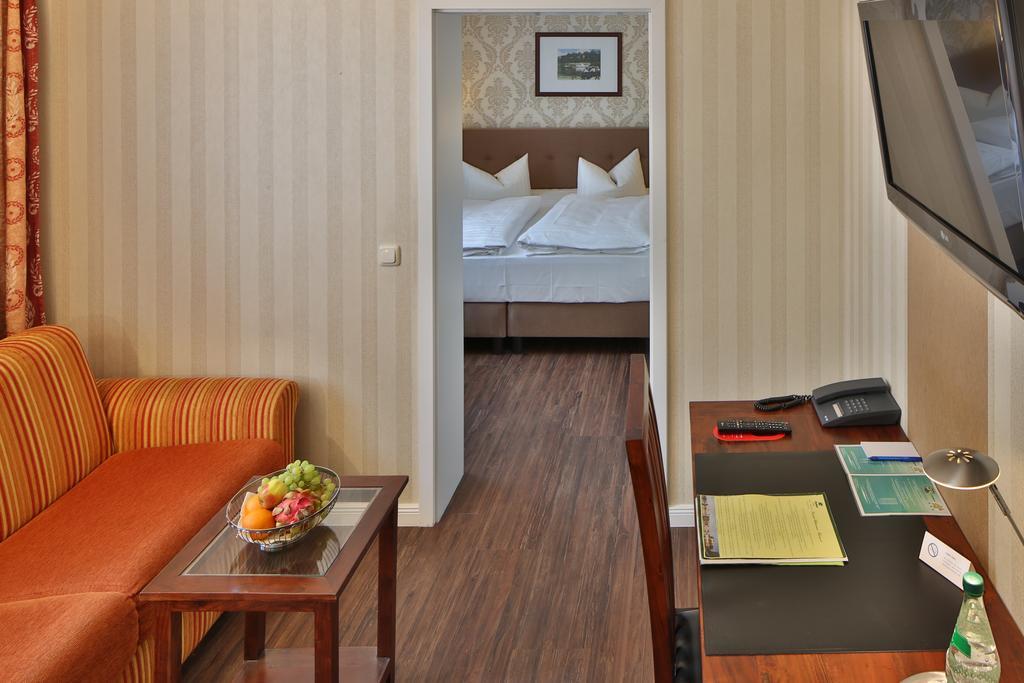 Hotel Elefant Schwerin  Dış mekan fotoğraf