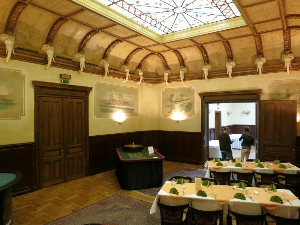 Hotel Elefant Schwerin  Dış mekan fotoğraf