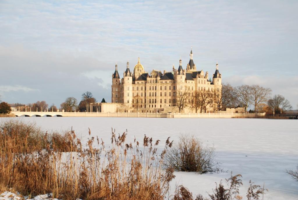 Hotel Elefant Schwerin  Dış mekan fotoğraf